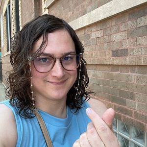 Meet your Posher, Sara